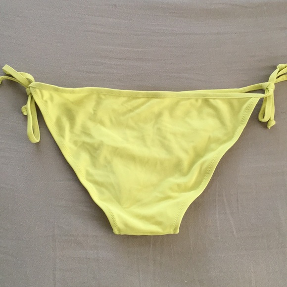 Swimwear - Picture 4 of 8